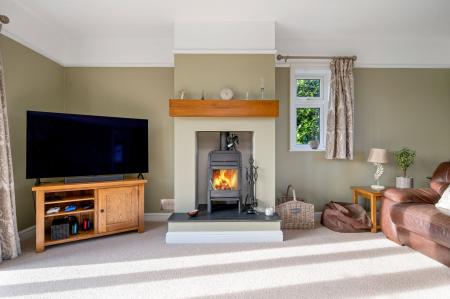 5 bedroom Detached house for sale in High Street, Thurlby, PE10