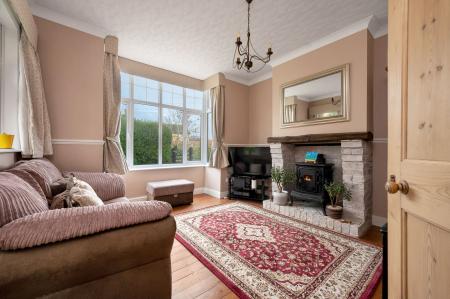 5 bedroom Detached house for sale in High Street, Thurlby, PE10