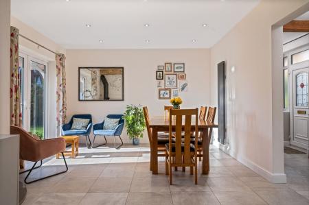 5 bedroom Detached house for sale in High Street, Thurlby, PE10