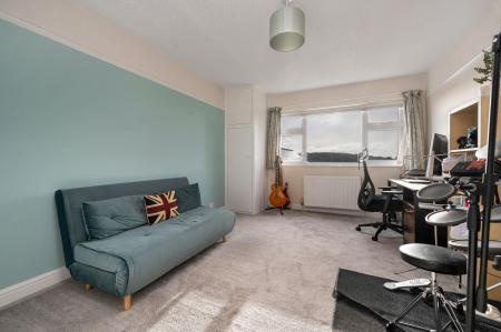 5 bedroom Detached house for sale in High Street, Thurlby, PE10