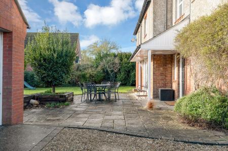 5 bedroom Detached house for sale in High Street, Thurlby, PE10