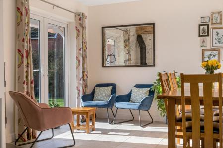 5 bedroom Detached house for sale in High Street, Thurlby, PE10