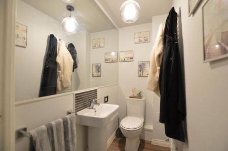 3 bedroom Semi-detached house for sale in Uttoxeter Close, Bourne, PE10