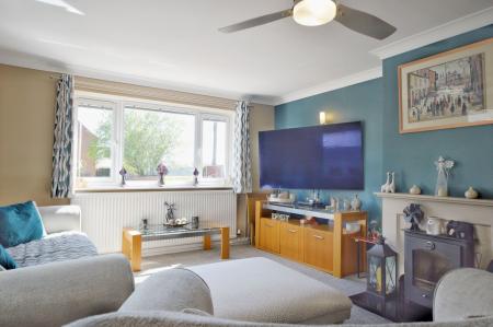 3 bedroom Detached bungalow for sale in High Street, Rippingale, PE10