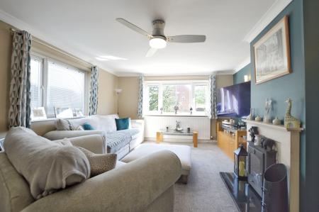 3 bedroom Detached bungalow for sale in High Street, Rippingale, PE10