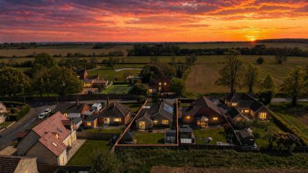 3 bedroom Detached bungalow for sale in High Street, Rippingale, PE10