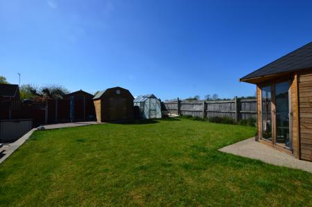 3 bedroom Detached bungalow for sale in High Street, Rippingale, PE10