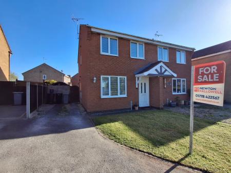 3 bedroom Semi-detached house for sale in Rochester Court, Bourne, PE10
