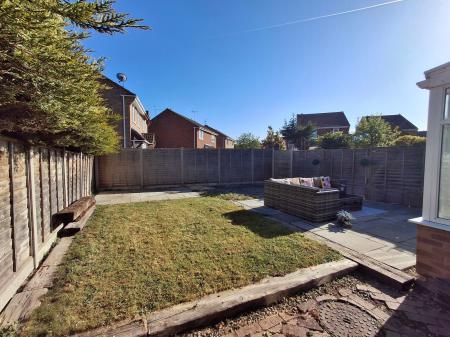 3 bedroom Semi-detached house for sale in Rochester Court, Bourne, PE10