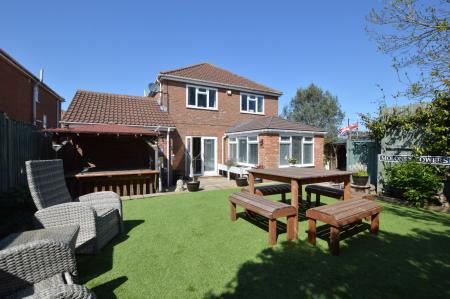 4 bedroom Detached house for sale in Burmor Close, Bourne, PE10