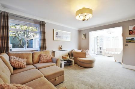 4 bedroom Detached house for sale in Burmor Close, Bourne, PE10