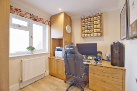 4 bedroom Detached house for sale in Burmor Close, Bourne, PE10