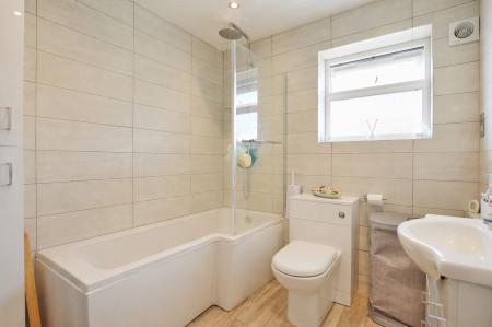 4 bedroom Detached house for sale in Burmor Close, Bourne, PE10