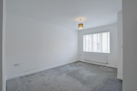 2 bedroom Semi-detached house for sale in Lingfield Park, Bourne, PE10