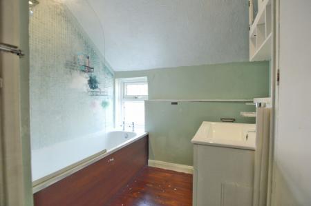 2 bedroom Semi-detached house for sale in West Street, Bourne, PE10