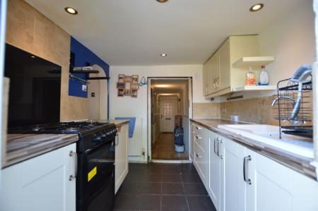 2 bedroom Semi-detached house for sale in West Street, Bourne, PE10