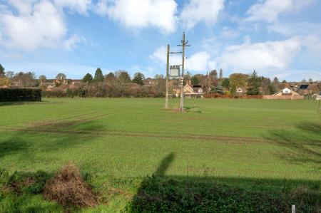 3 bedroom Detached house to let in East Street, Rippingale, PE10