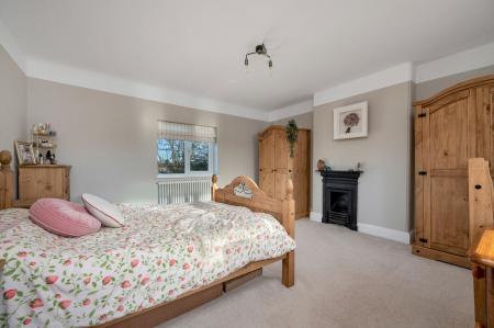 3 bedroom Detached house to let in East Street, Rippingale, PE10
