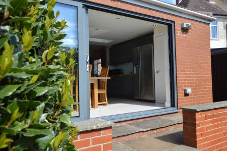 4 bedroom Semi-detached house for sale in West Road, Bourne, PE10