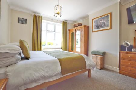 4 bedroom Semi-detached house for sale in West Road, Bourne, PE10