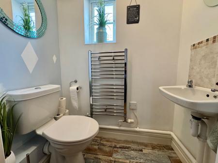 2 bedroom End of terrace house for sale in Beck Way, Thurlby, PE10