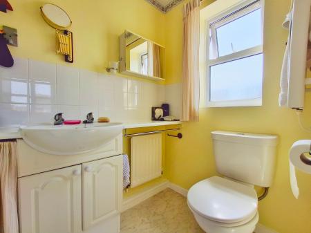3 bedroom Detached house for sale in Waterloo Drive, Morton, PE10
