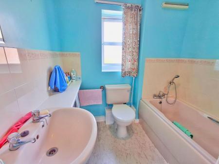3 bedroom Detached house for sale in Waterloo Drive, Morton, PE10