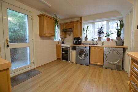 3 bedroom Semi-detached house for sale in Dovecote Estate, Rippingale, PE10