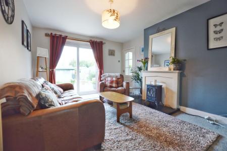 3 bedroom Semi-detached house for sale in Dovecote Estate, Rippingale, PE10