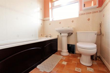 3 bedroom Flat to let in West Street, Bourne, PE10