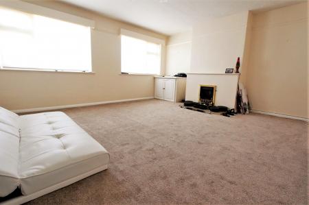 3 bedroom Flat to let in West Street, Bourne, PE10