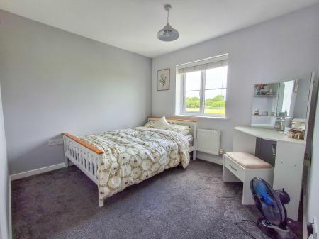 3 bedroom Semi-detached house for sale in Bath Close, Bourne, PE10