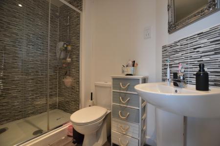 3 bedroom Semi-detached house for sale in Bath Close, Bourne, PE10
