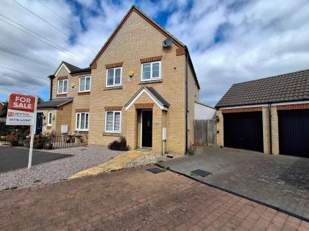Bath Close, Bourne, PE10