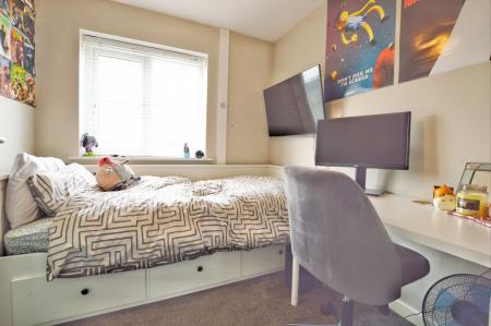 3 bedroom Semi-detached house for sale in Bath Close, Bourne, PE10