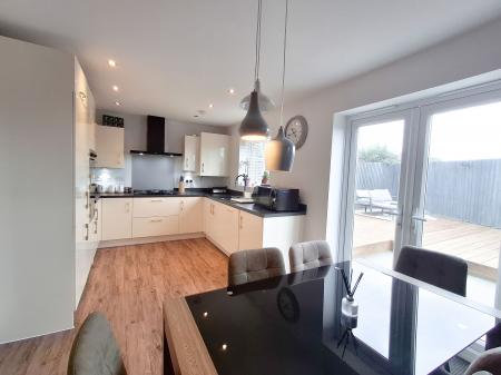 3 bedroom Semi-detached house for sale in Bath Close, Bourne, PE10