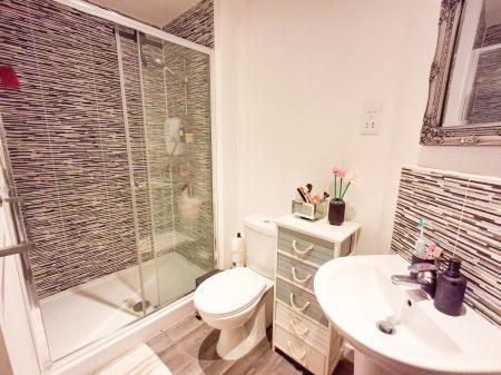 3 bedroom Semi-detached house for sale in Bath Close, Bourne, PE10