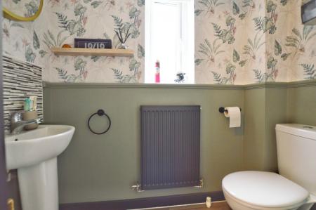 3 bedroom Semi-detached house for sale in Bath Close, Bourne, PE10