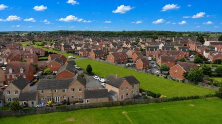 3 bedroom Semi-detached house for sale in Bath Close, Bourne, PE10