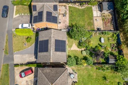 4 bedroom Detached house for sale in Poplar Crescent, Bourne, PE10