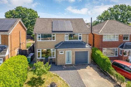 4 bedroom Detached house for sale in Poplar Crescent, Bourne, PE10