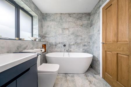 4 bedroom Detached house for sale in Poplar Crescent, Bourne, PE10