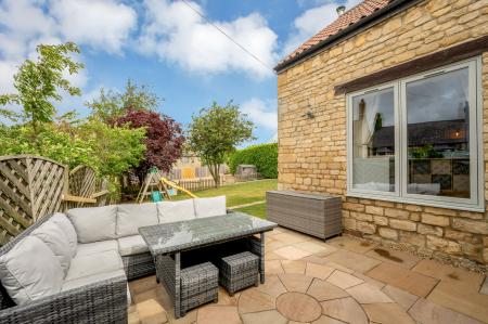 4 bedroom Detached house for sale in High Street, Corby Glen, NG33