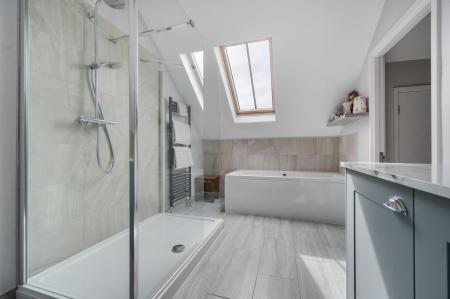 4 bedroom Detached house for sale in High Street, Corby Glen, NG33
