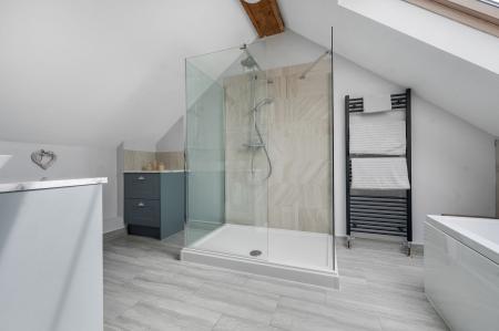 4 bedroom Detached house for sale in High Street, Corby Glen, NG33