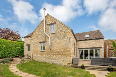 4 bedroom Detached house for sale in High Street, Corby Glen, NG33