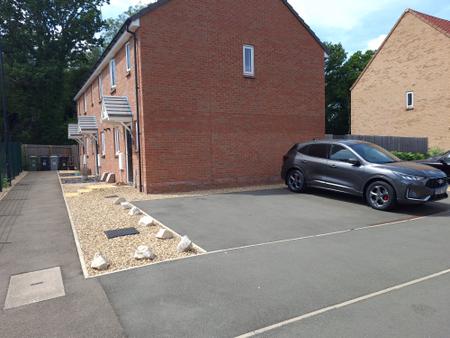 2 bedroom End of terrace house for sale in Folkestone Close, Bourne, PE10