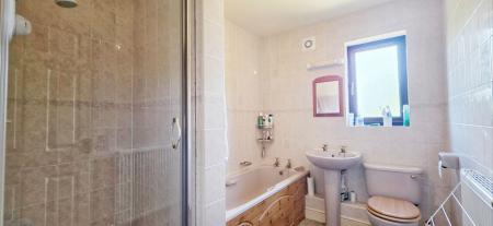 3 bedroom Detached bungalow for sale in Cumberland Gardens, Castle Bytham, NG33
