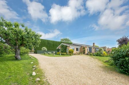 4 bedroom Detached bungalow for sale in High Street, Corby Glen, NG33