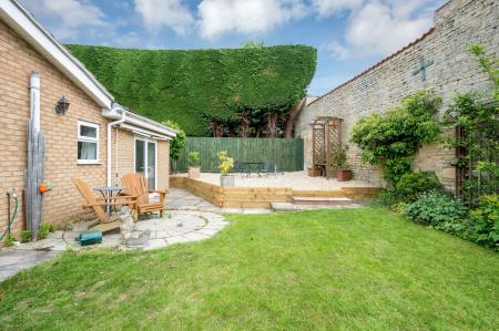 4 bedroom Detached bungalow for sale in High Street, Corby Glen, NG33